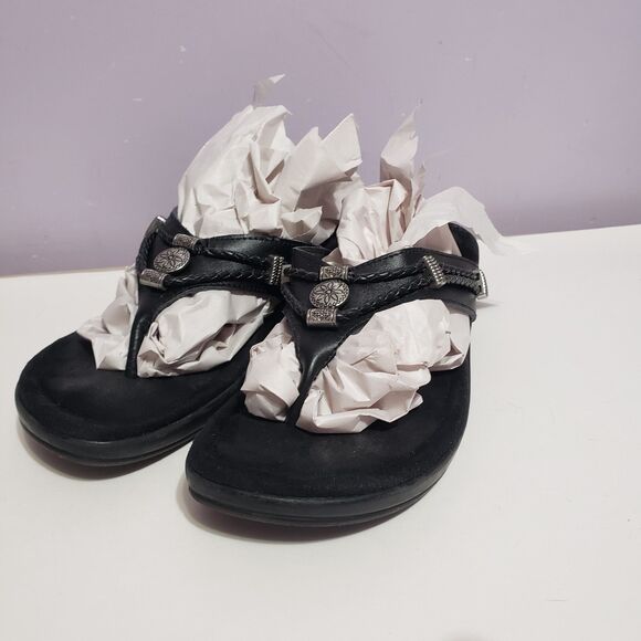 Minnetonka Black Leather Women's Slip On Sandals Sz 8 - Picture 8 of 8